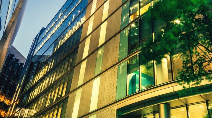 La modernización de los edificios a través de la iluminación conectada